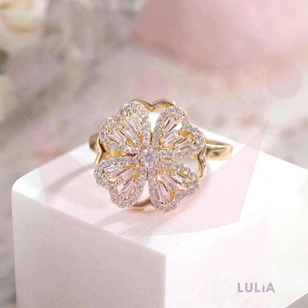 Anillo Trébol Giratorio